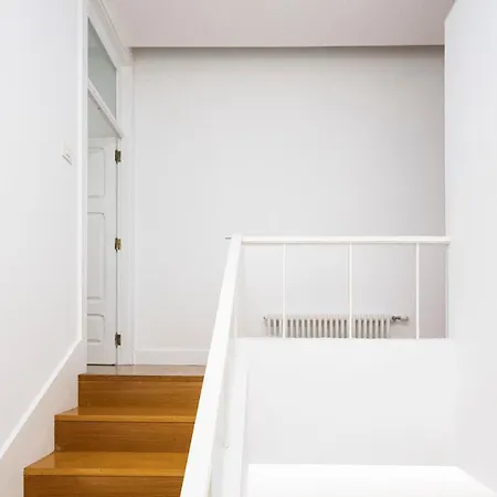 Fabrica Three-story Charm By Lovelystay *