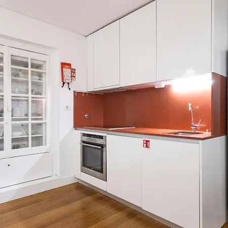 Fabrica Three-story Charm By Lovelystay *