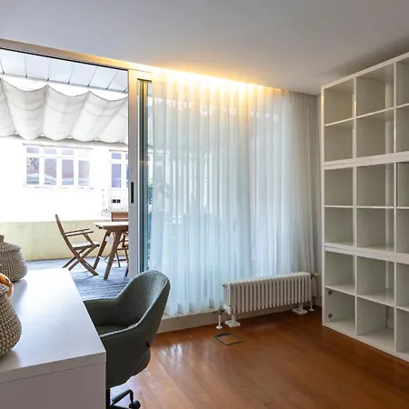 Fabrica Three-story Charm By Lovelystay Apartment *