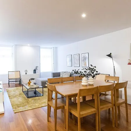 Fabrica Three-story Charm By Lovelystay Apartment *