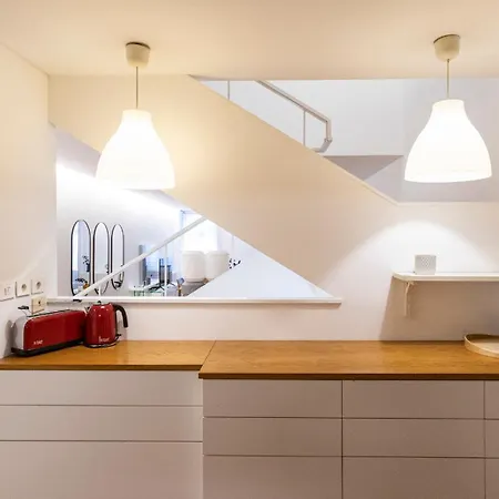 Fabrica Three-story Charm By Lovelystay Apartment Porto