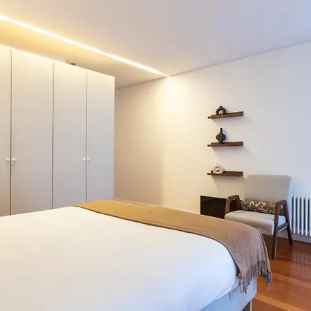 Fabrica Three-story Charm By Lovelystay Porto