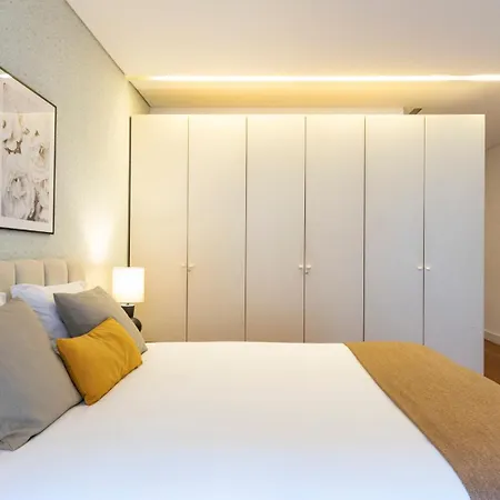 Fabrica Three-story Charm By Lovelystay Apartment *