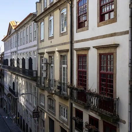 Fabrica Three-story Charm By Lovelystay Oporto