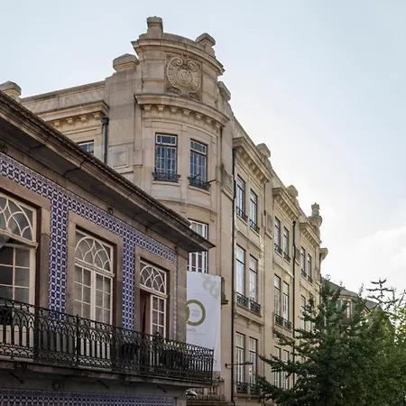 Apartamento Fábrica Three-story Charm By Lovelystay