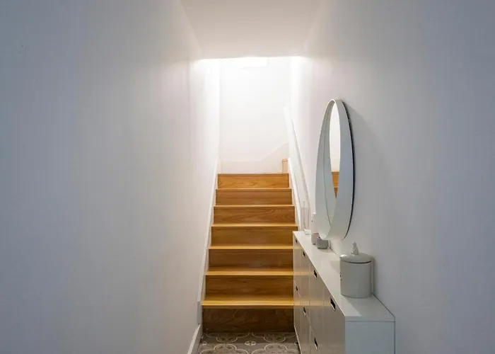 Apartman Fabrica Three-story Charm By Lovelystay Porto