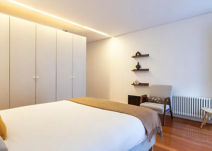 Fabrica Three-story Charm By Lovelystay Porto