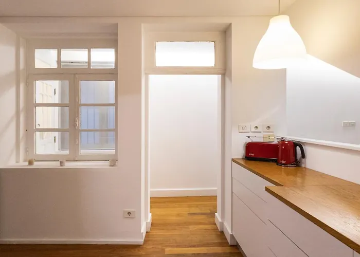 Fabrica Three-story Charm By Lovelystay Apartman *