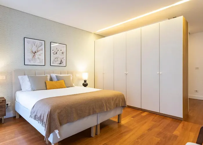 Fabrica Three-story Charm By Lovelystay Apartman Porto