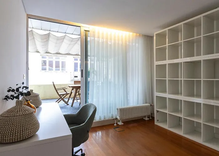 Fabrica Three-story Charm By Lovelystay Apartment *