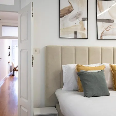 Appartamento Fábrica Three-story Charm By Lovelystay *