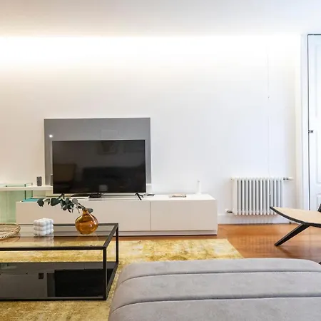 Fabrica Three-story Charm By Lovelystay Appartement