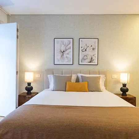 Appartamento Fábrica Three-story Charm By Lovelystay *