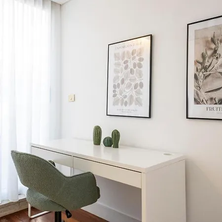 Appartamento Fábrica Three-story Charm By Lovelystay *