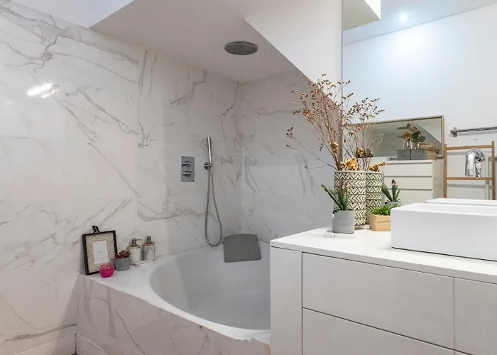 アパート Fabrica Three-story Charm By Lovelystay *